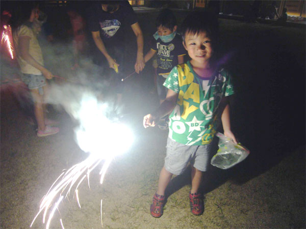 年間行事7月お泊り保育花火